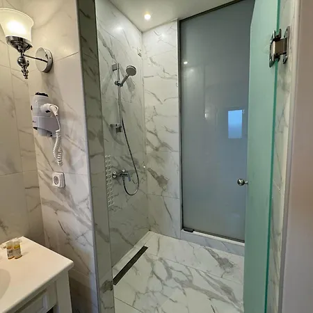 Iris Premium Nydri (Lefkada)